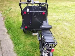 Elektrisk ladcykel med plads til 4 børn