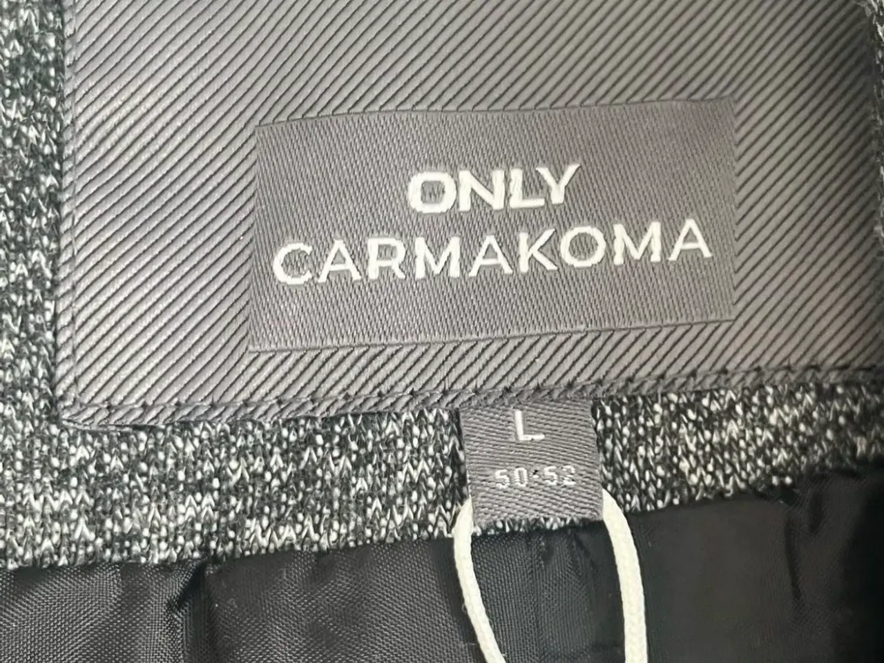 Billede 5 - Only Carmakoma jakke