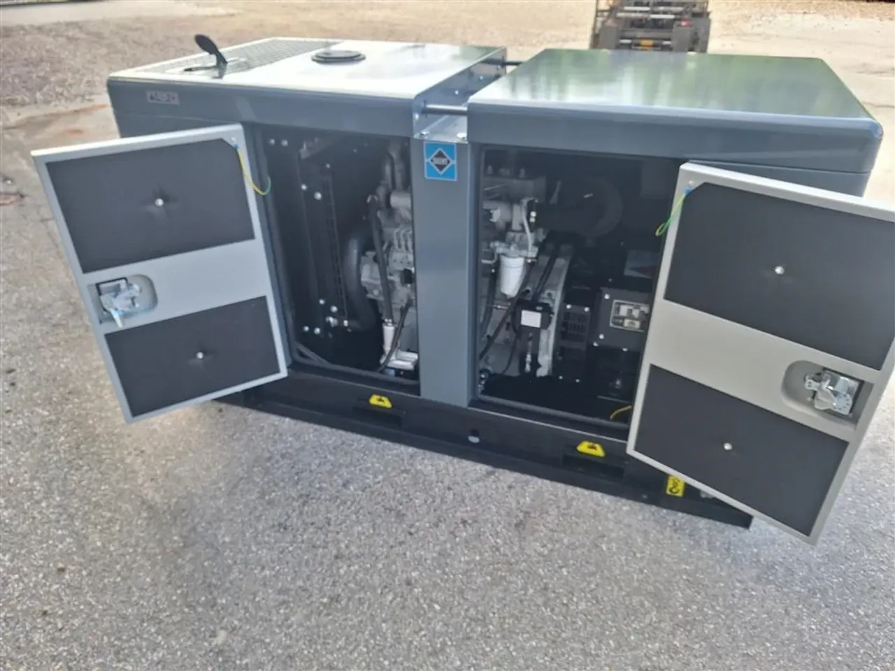 Billede 4 - - - - YTO 18 KVA