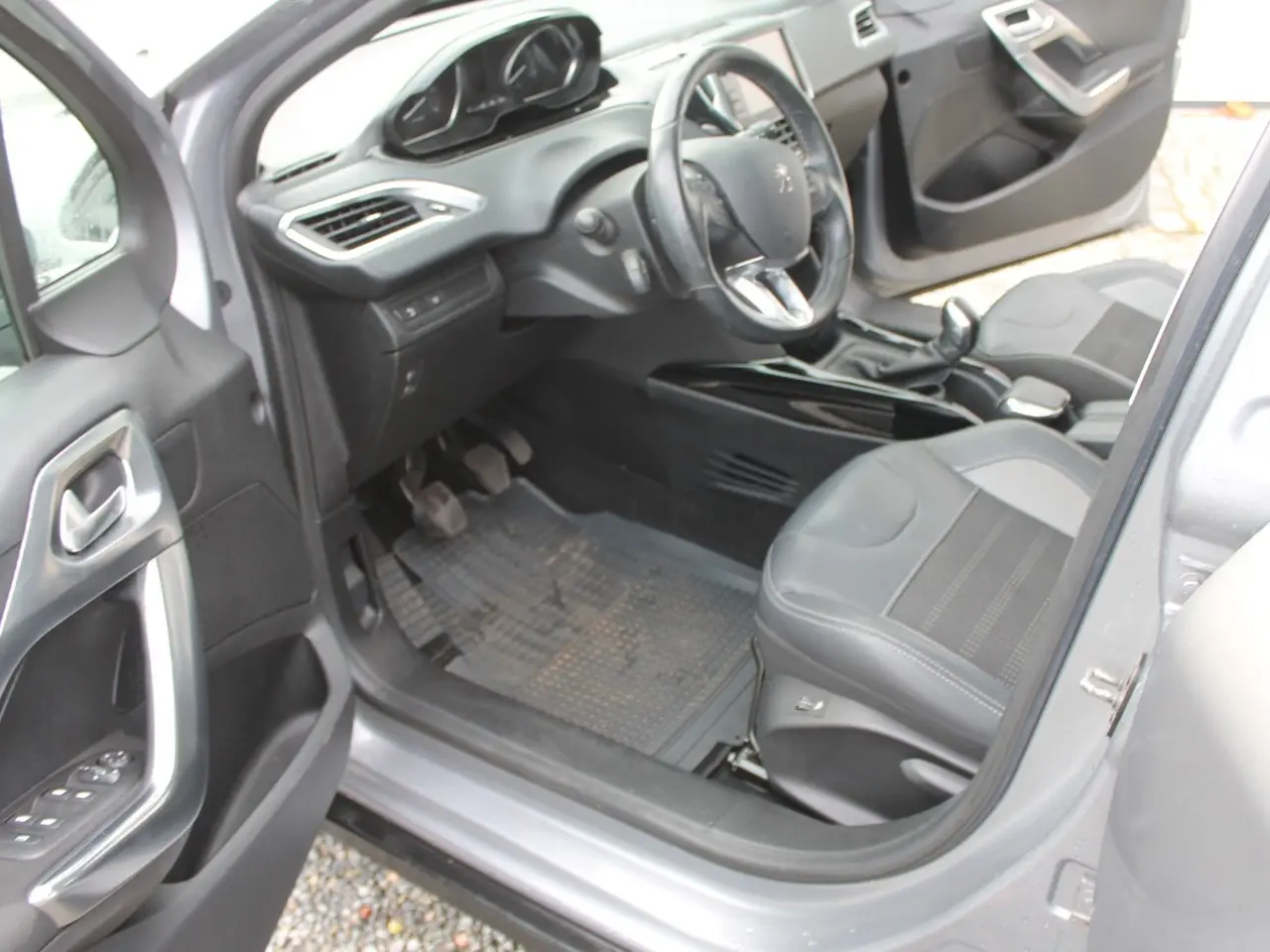 Billede 10 - Peugeot 2008 1,6 BlueHDi 100 Selection Sky