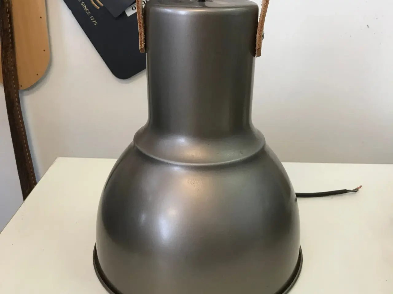 Billede 2 - Lofts pendel lampe med læderstrop