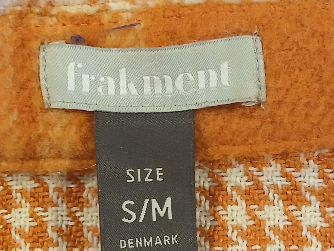 Billede 9 - Frakment ternede jakke str S/M