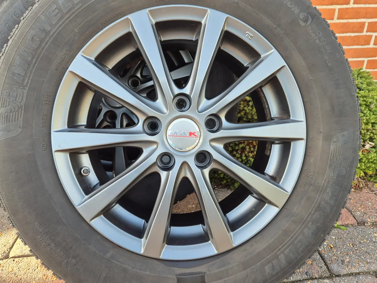 Billede 1 - MAK alufælge med MICHELIN vinterdæk