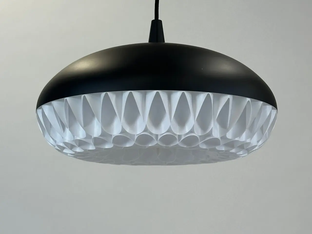 Billede 3 - Fritz Hansen Aeon Rocket P1 Lampe – Sort H 24 cm