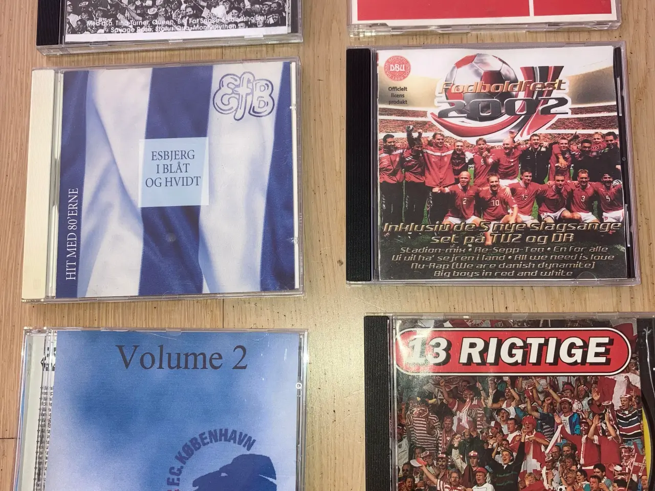 Billede 8 - FC København flag og vimpel samt løve bamse