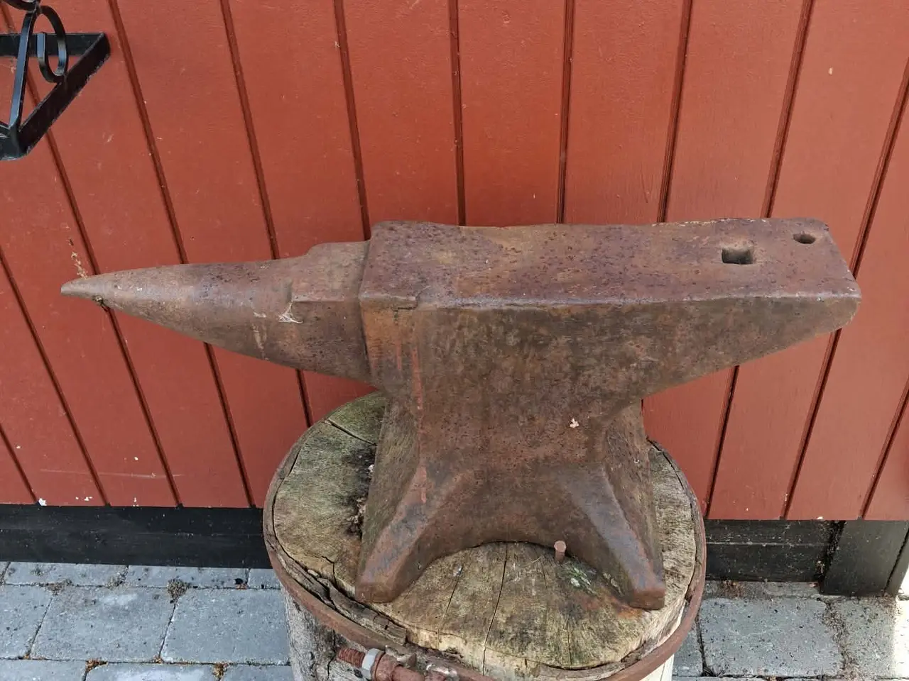 Billede 3 - 2 ambolte ca 100 kg og ca 80 kg?