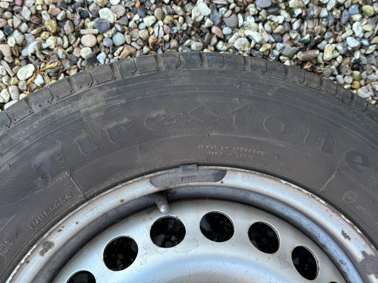 Billede 4 - Originale VW-stålfælge med gode dæk