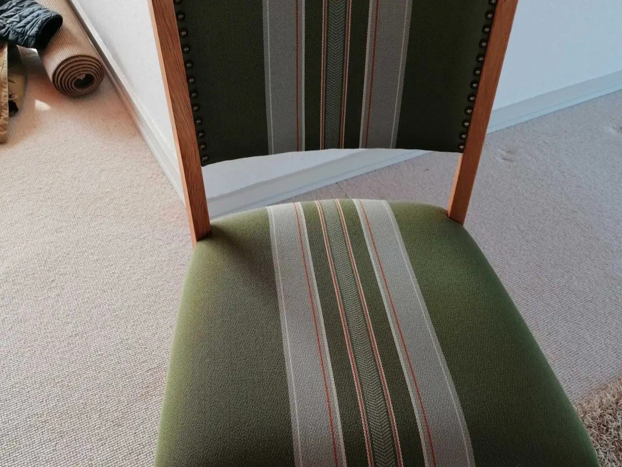 Billede 3 - Spisebords stole i syret eg 100 kr pr stk