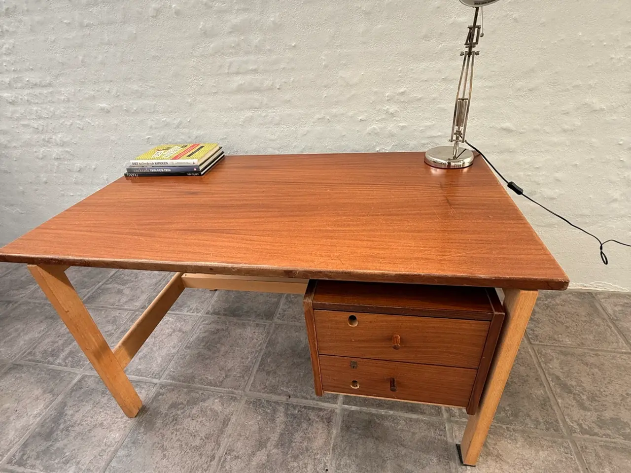 Billede 2 - Hans J. Wegner skrivebord for GETAMA – teak og eg