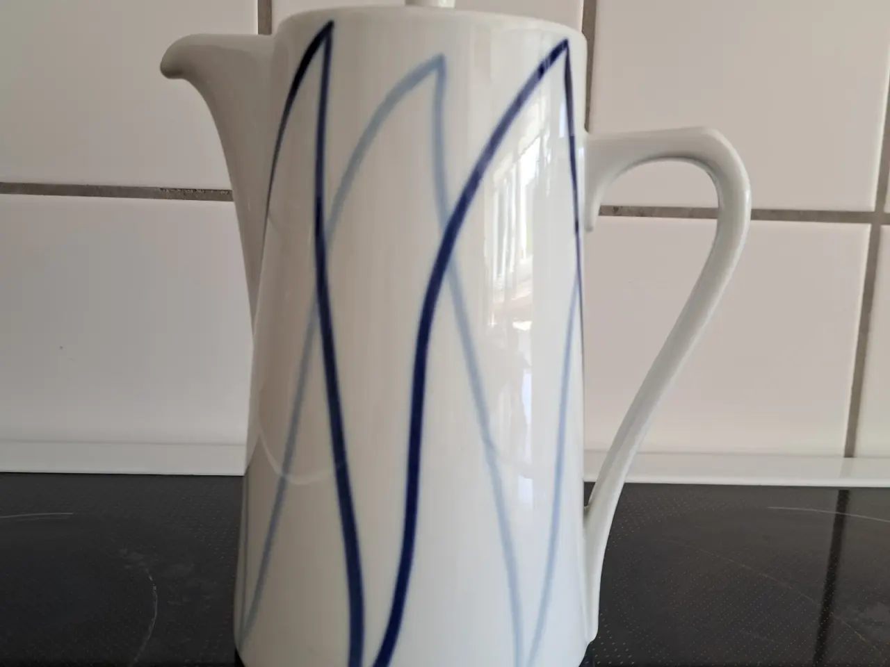 Billede 1 - Lyngby Porcelæn, kaffekande