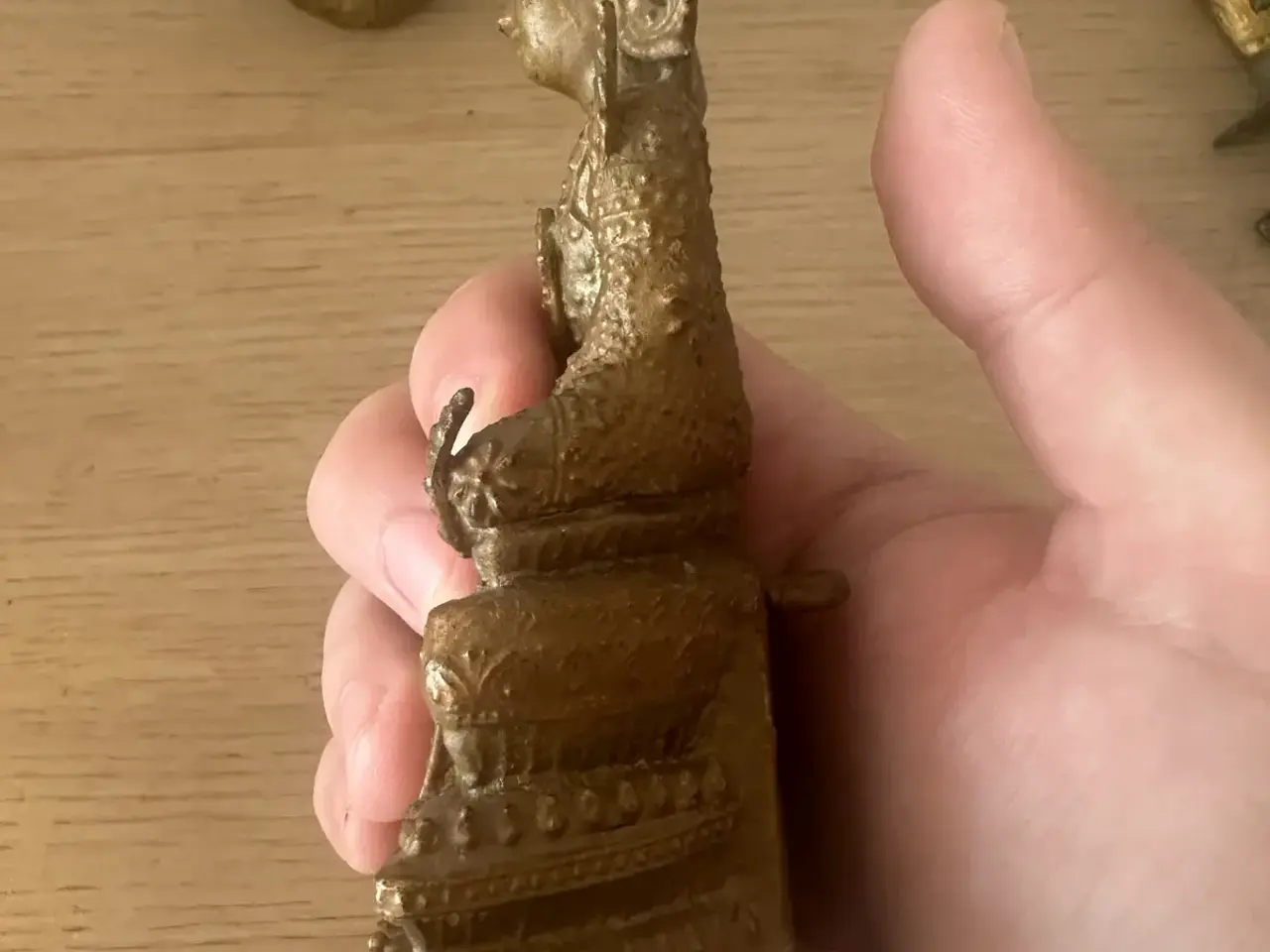 Billede 12 - 3 flotte orientalske metalfigurer – Buddha & musik