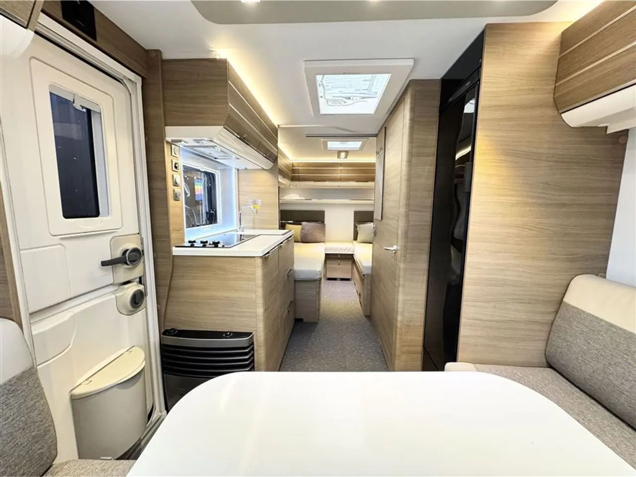 Billede 13 - 2019 - Adria Adora 502 UL Enkeltseng-lameludtræk-Gulv temp.-Mover-Markise