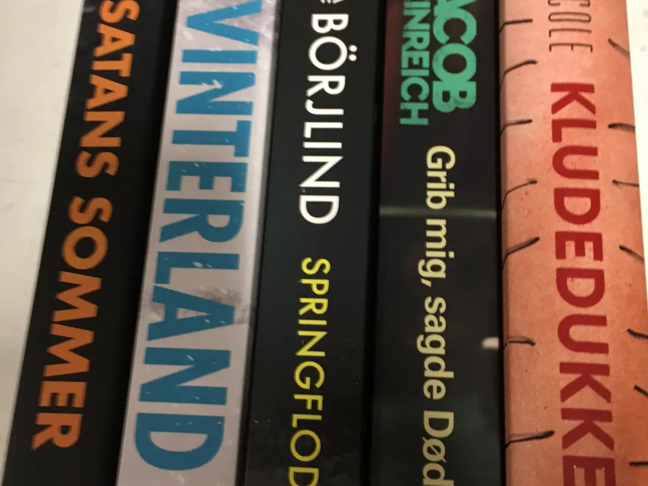 Billede 3 - Bøger gode krimier 5 stk. ialt. 30 kr.