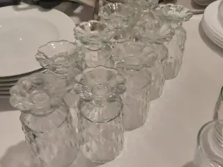 Service sælges