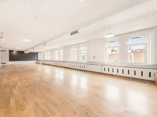 2.104 m² kontor ved Kgs. Nytorv med fælles kantine og mødelokaler