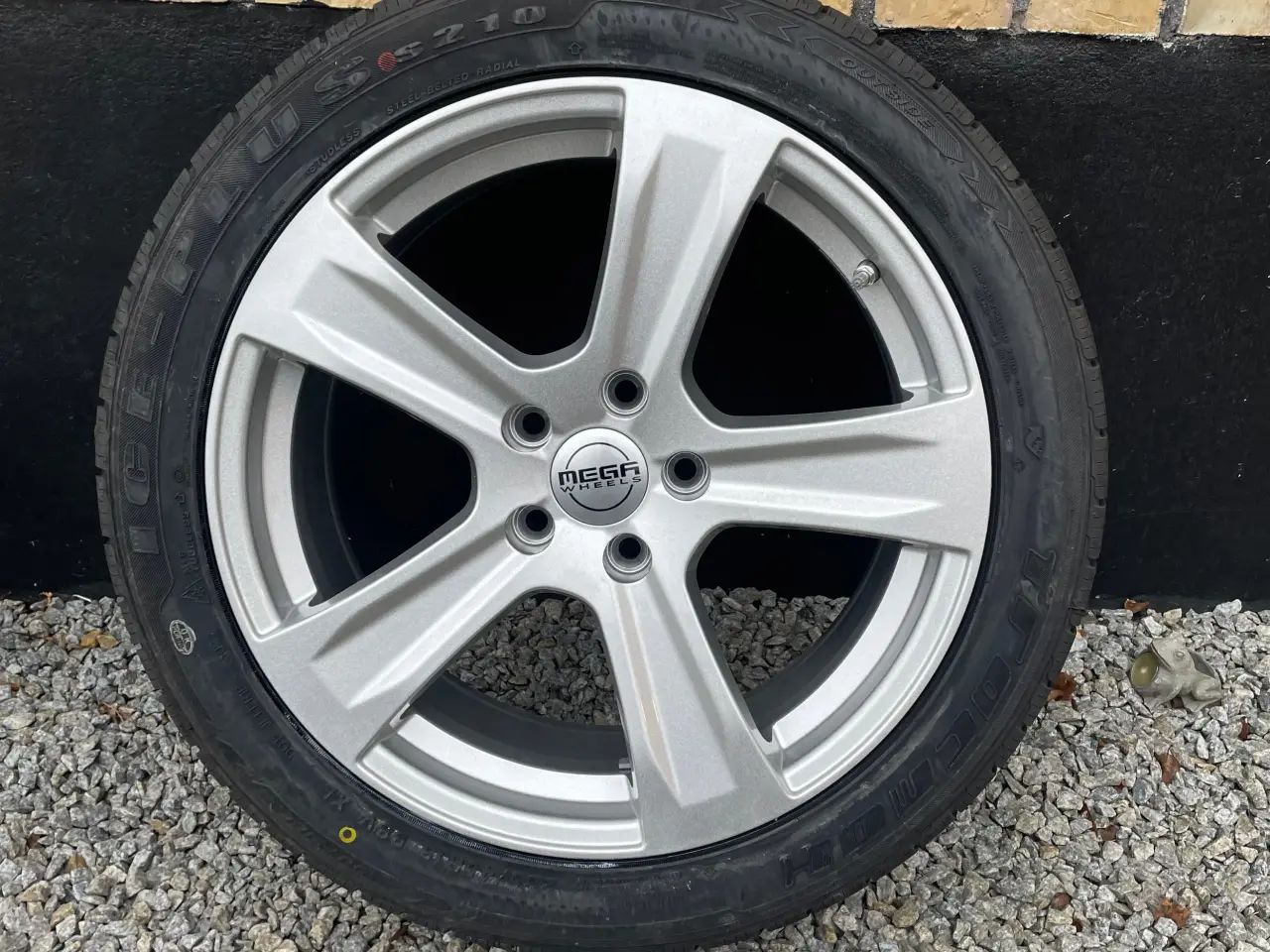 Billede 1 - Helt nye 18? Tesla hjul