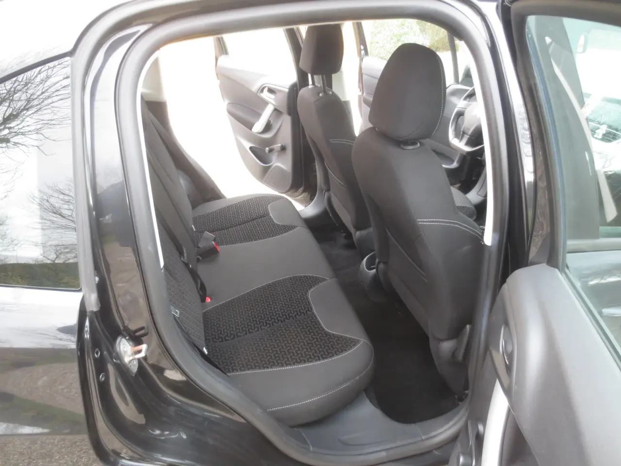Billede 12 - Pæn Citroen C 3 1,4 HDi Nysynet. 