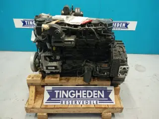 New Holland CSX7040 Ny Motor! 84225774