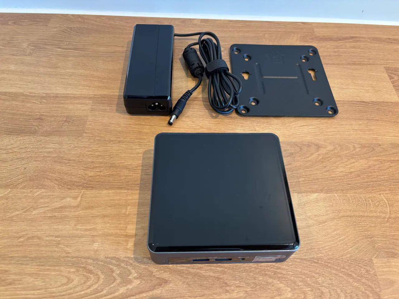 Billede 2 - Intel NUC Mini PC 8th Gen