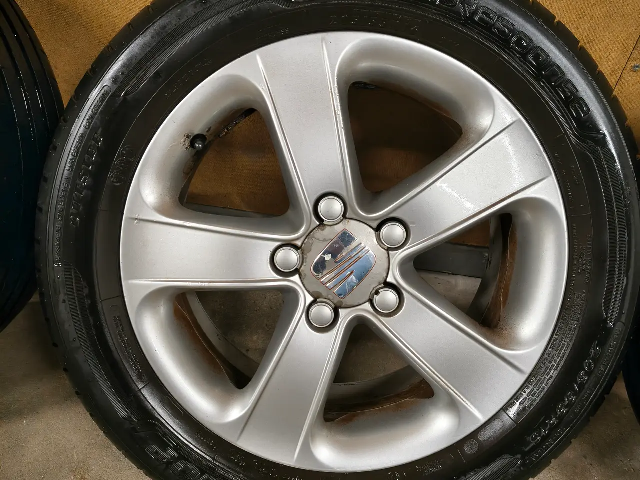 Billede 1 - 16" SEAT fælge, 205/55 R16 