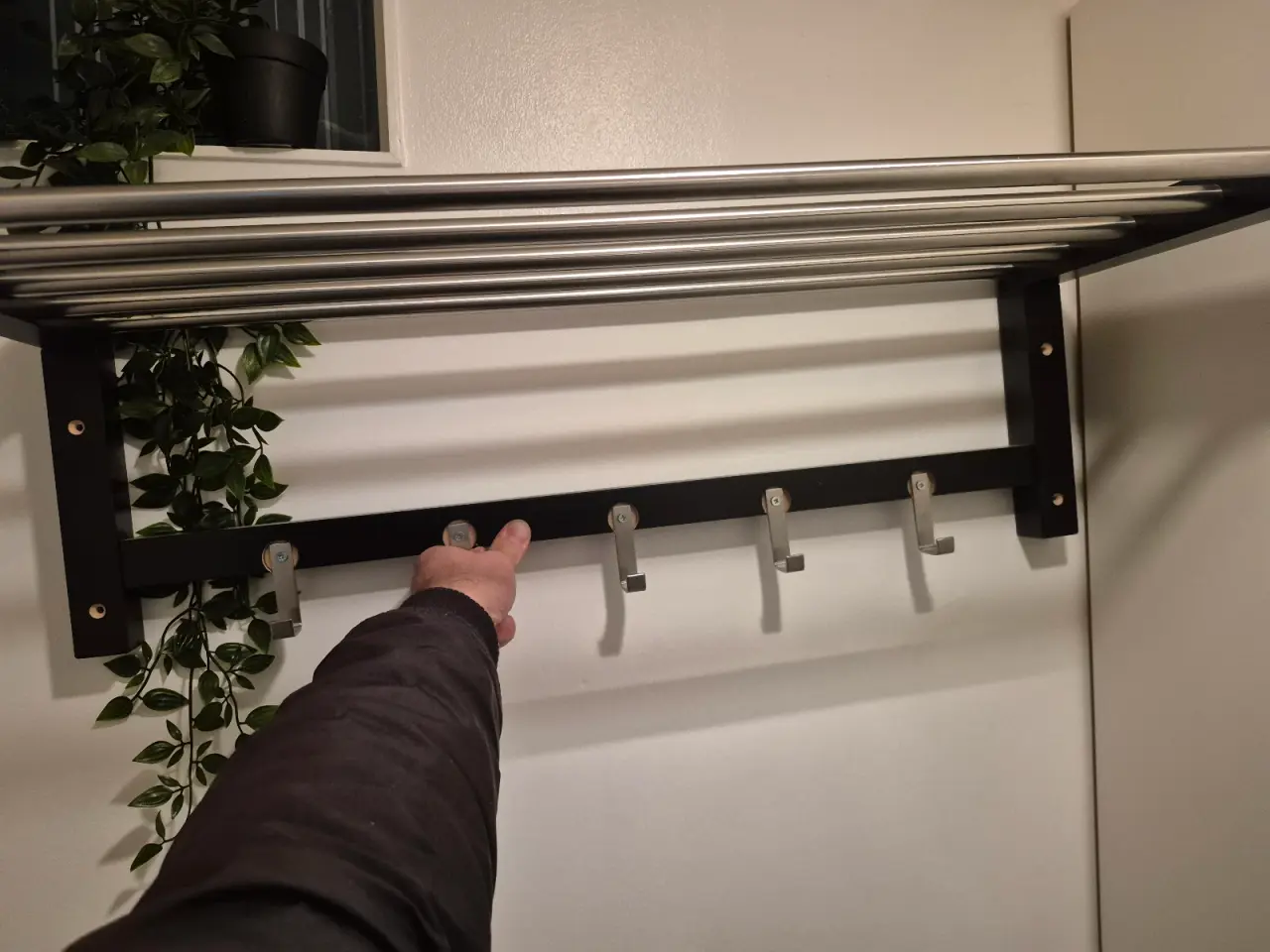 Billede 1 - hattehylde alu/sort