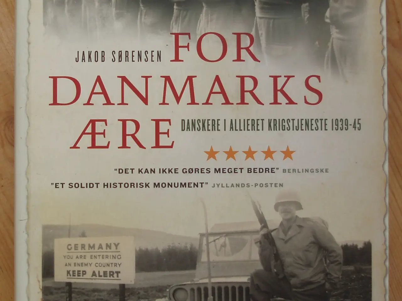 Billede 1 - For Danmarks Ære, danskere i allieret krigstjenest