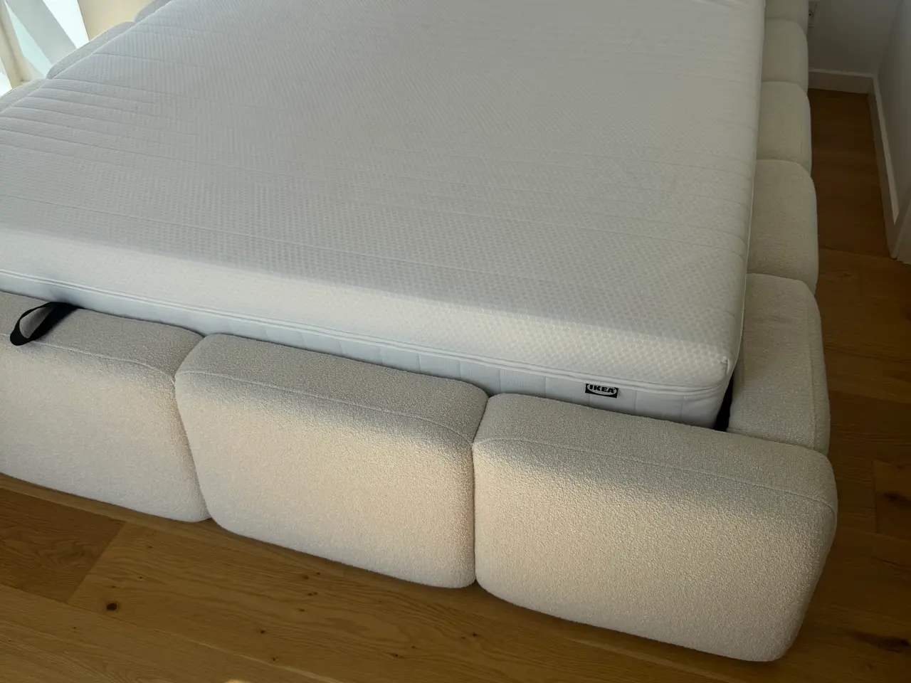 Billede 3 - Upholstered bed with storage / Polstret seng med o