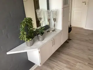 Entreskab m spejl