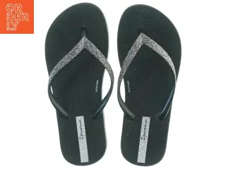 Sorte flip-flops med glitter fra Ipanema (str. 31)