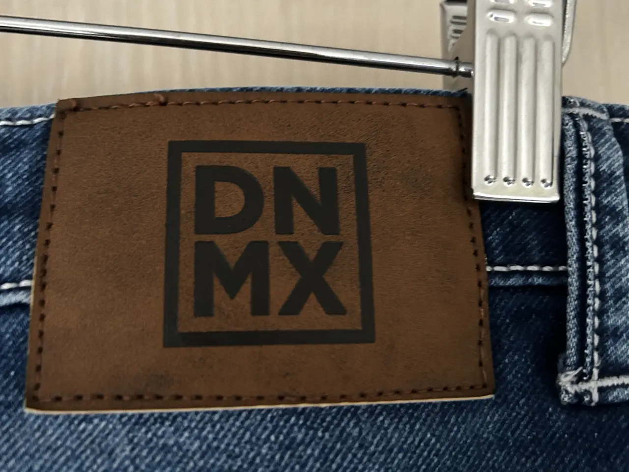 Billede 3 - Skinny blå jeans fra DNMX, medium