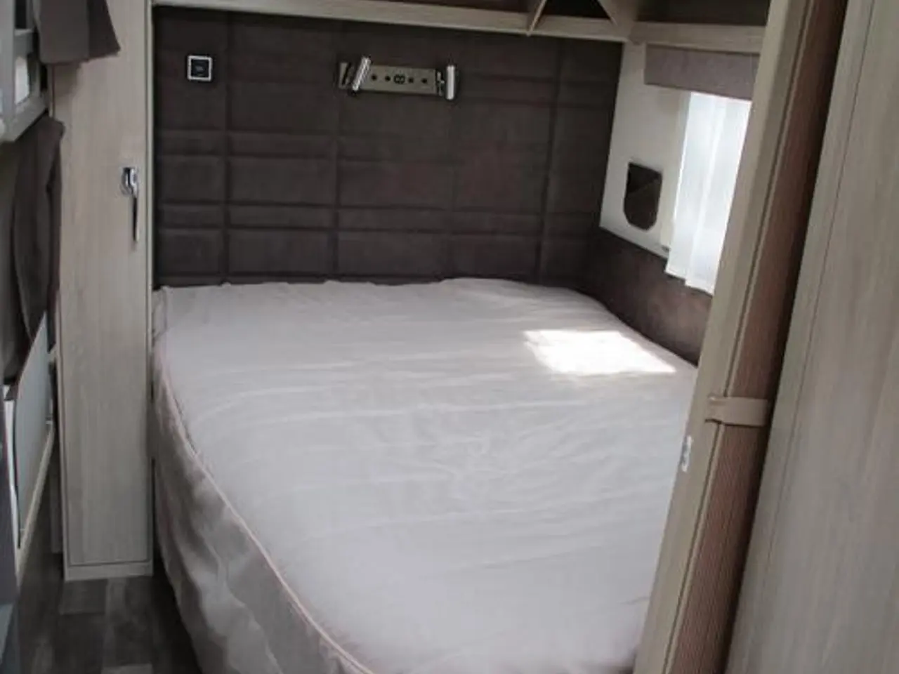 Billede 2 - Kabe Ametist 560 GLE KS