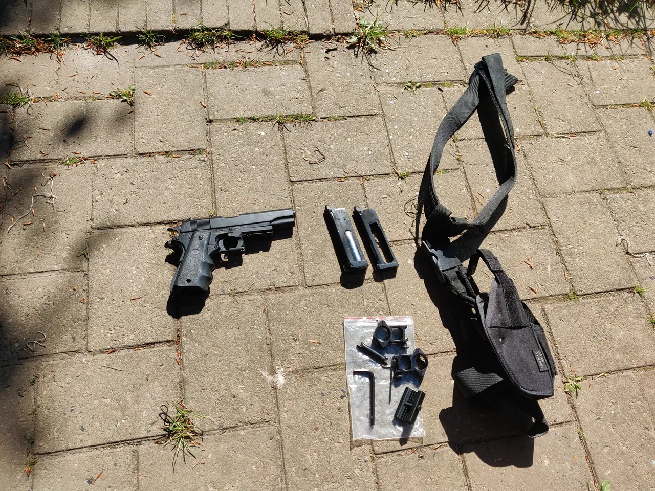 Billede 5 - Hardball udstyr + m1911 co2