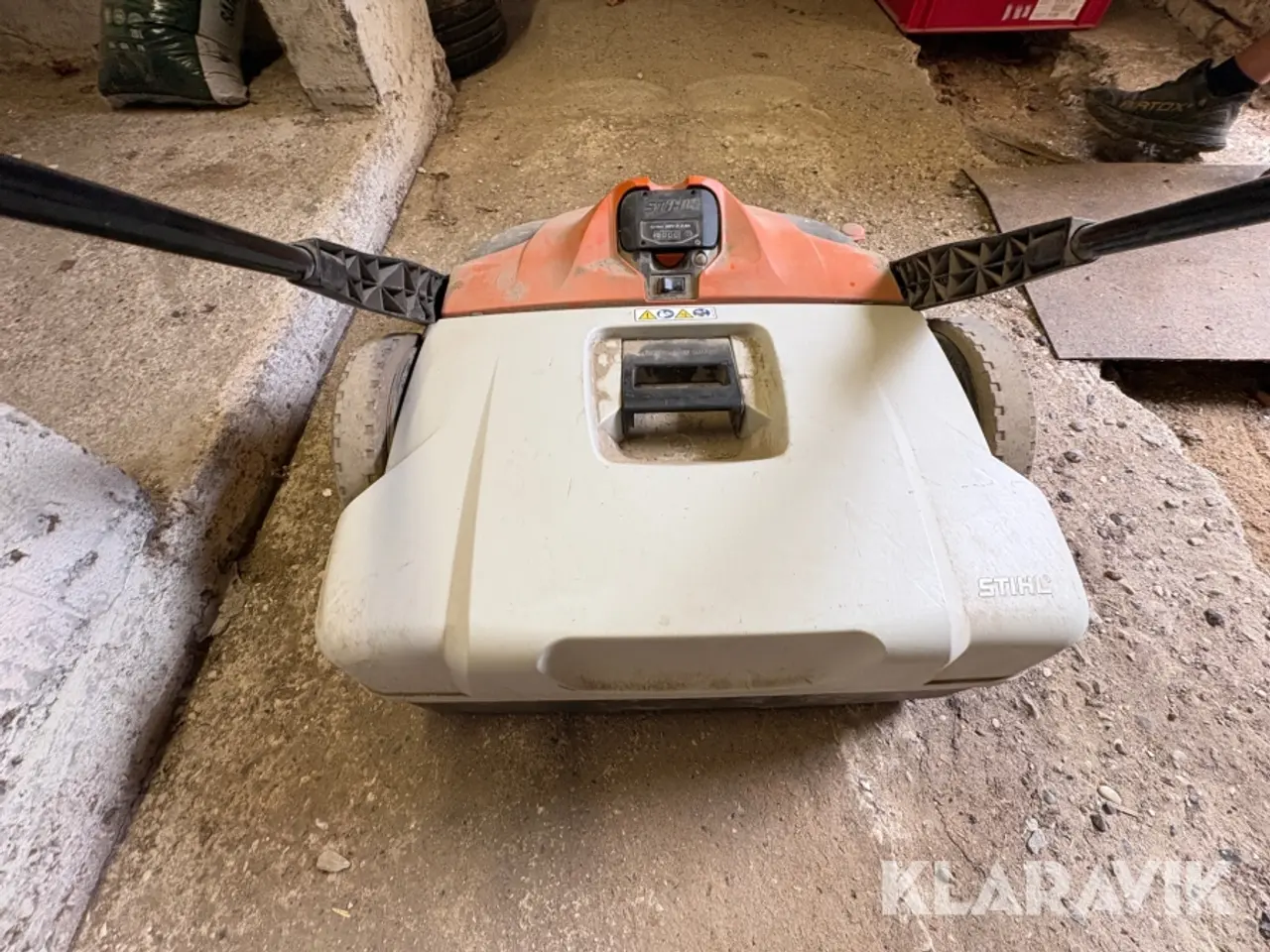 Billede 5 - Fejemaskine Stihl KGA 770