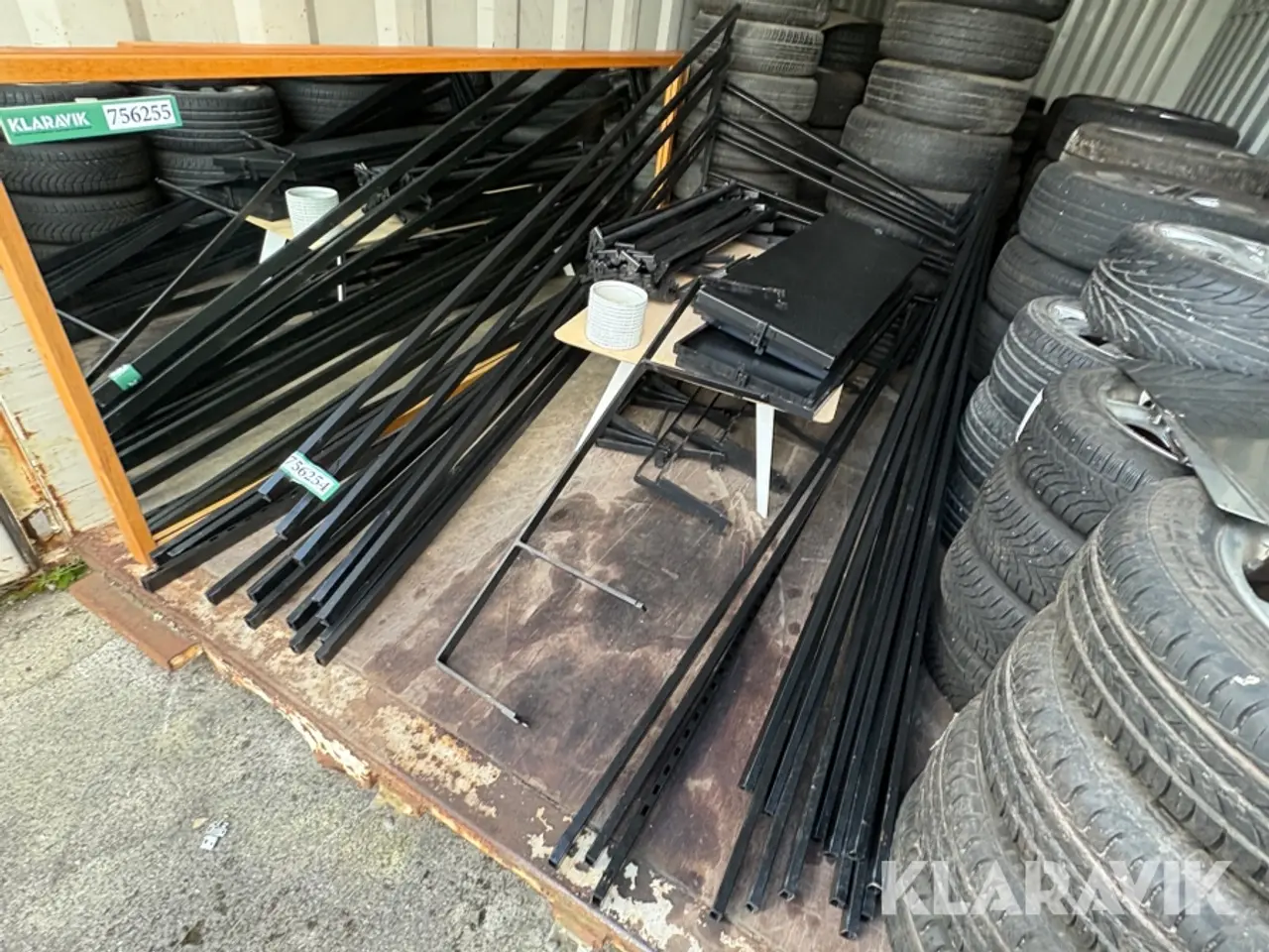 Billede 4 - Tøjstativer til butik - 15 styk
