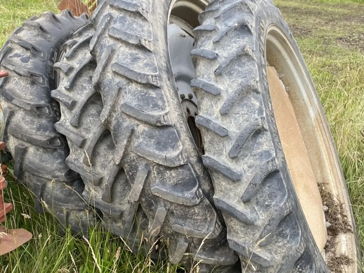Billede 1 - BKT 230/95R44(9.58R44)+8.3-32