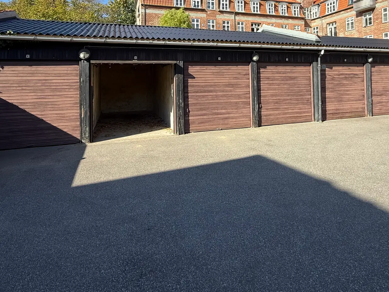 Billede 1 - Garage udlejes i 2900 Hellerup