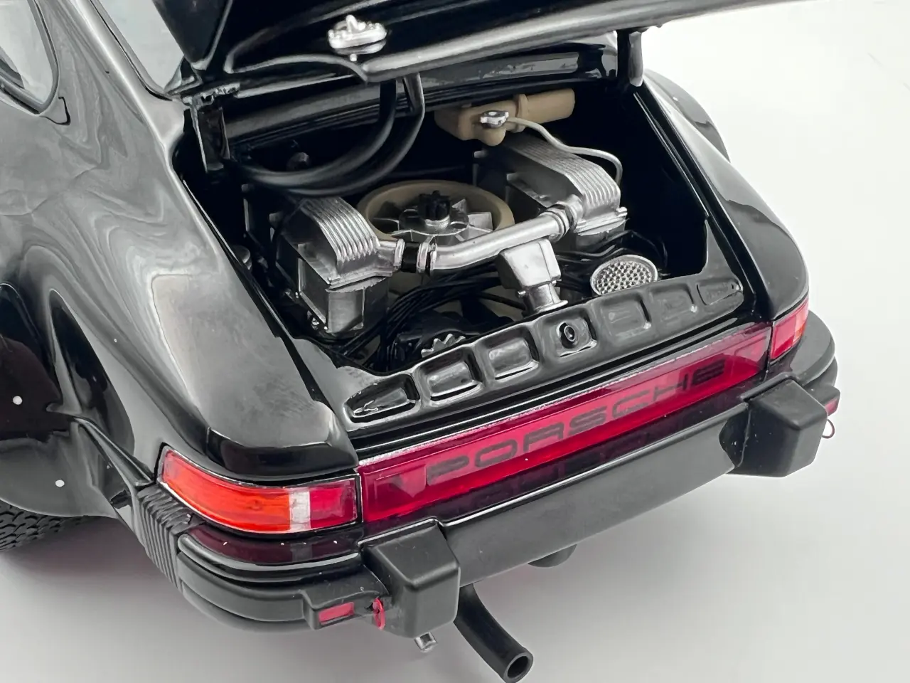 Billede 3 - 1976 Porsche 934 RSR ( 911 ) 1:18 Super flot