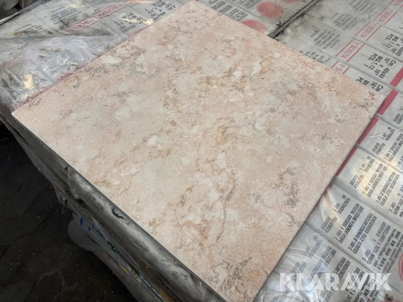 Billede 6 - Fliser Ariostea Trevi alba - 40x40 cm - 67,2 kvm - 420 styks
