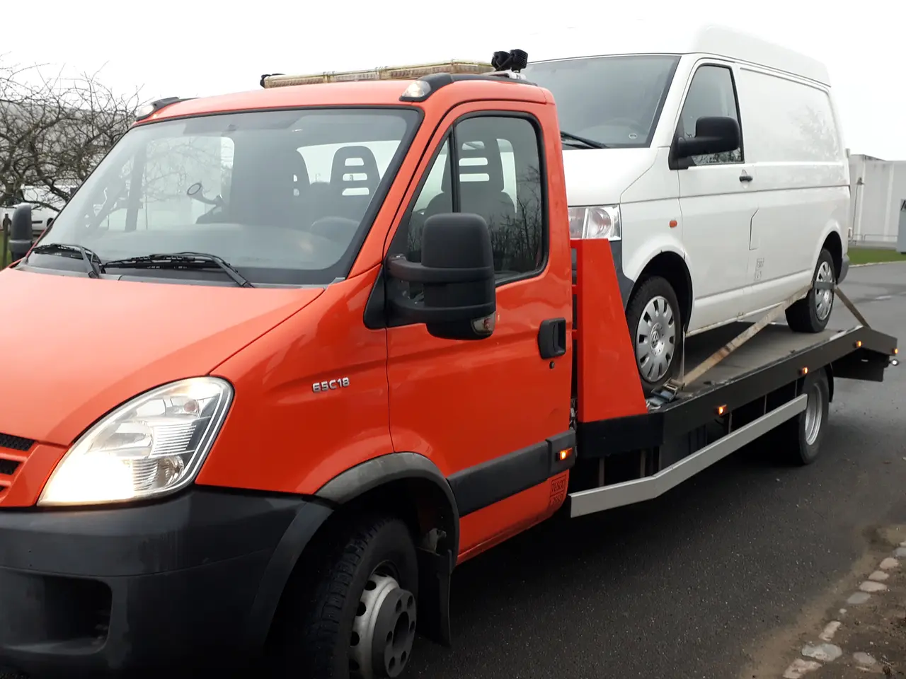 Billede 1 - Autotransporter Iveco 6,5 Tons,Euro 4. 2008. u.syn