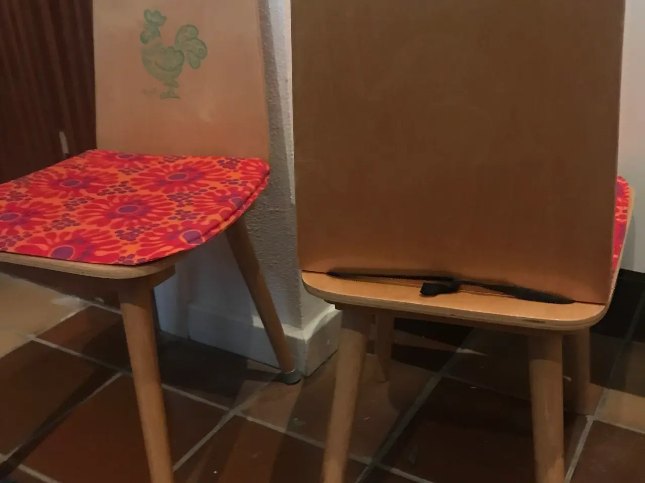 Billede 3 - Sødeste små børnestole med originale hynder