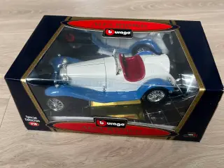 Bburago Alfa Romeo 2300 Spider 1932 scala 1:18
