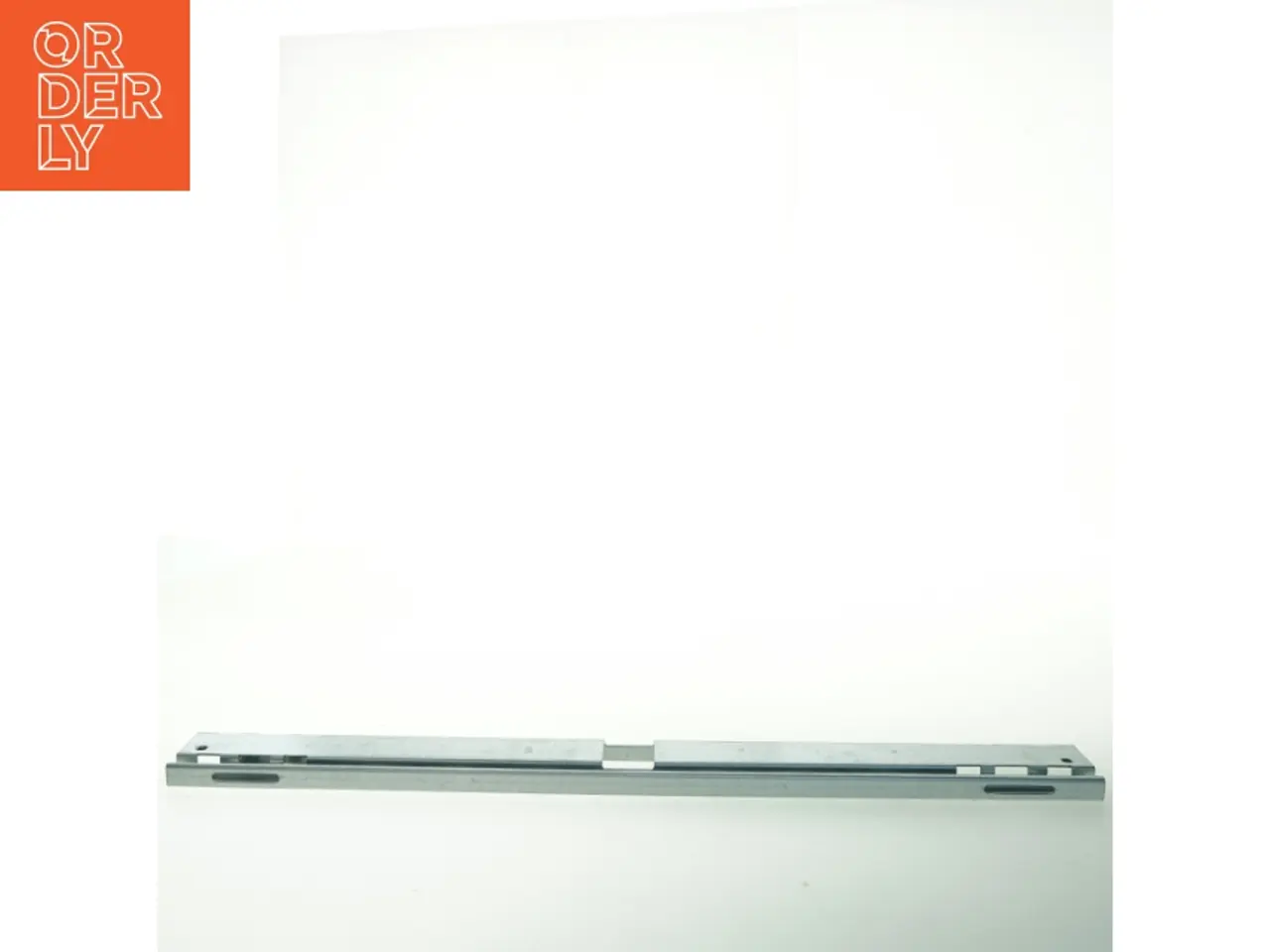 Billede 4 - Skabsskinne 60 cm fra Ikea / bestå af skab (str. 60 cm)