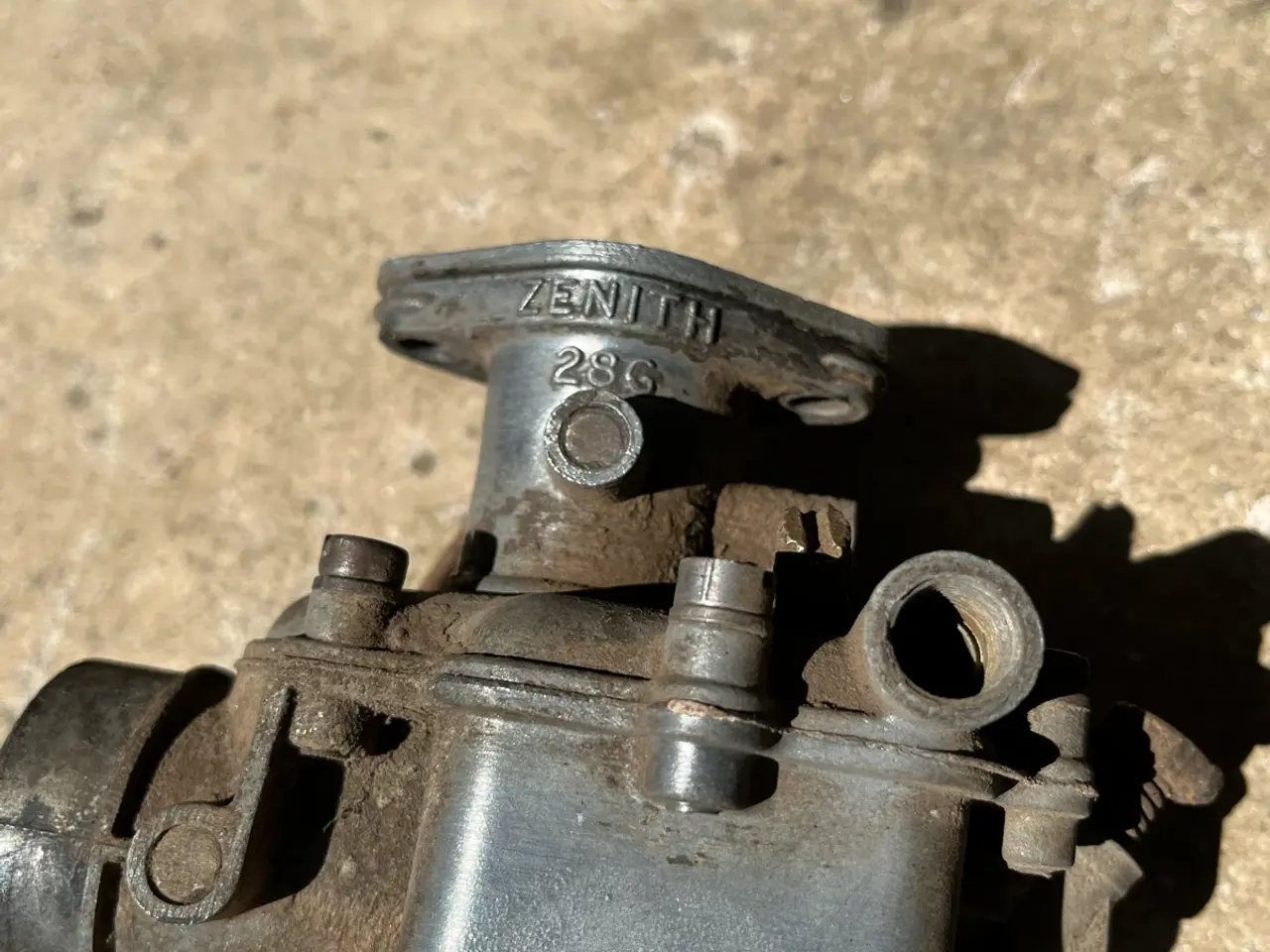 Billede 4 - Karburator Mf35 + Ferguson 31