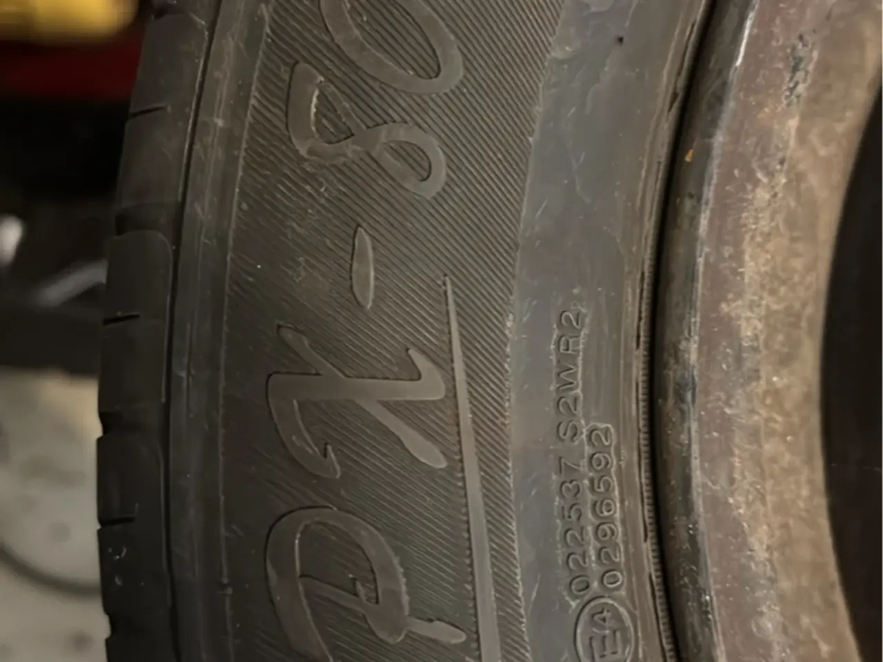 Billede 1 - Fine vinterdæk til Suzuki Swift 1.2