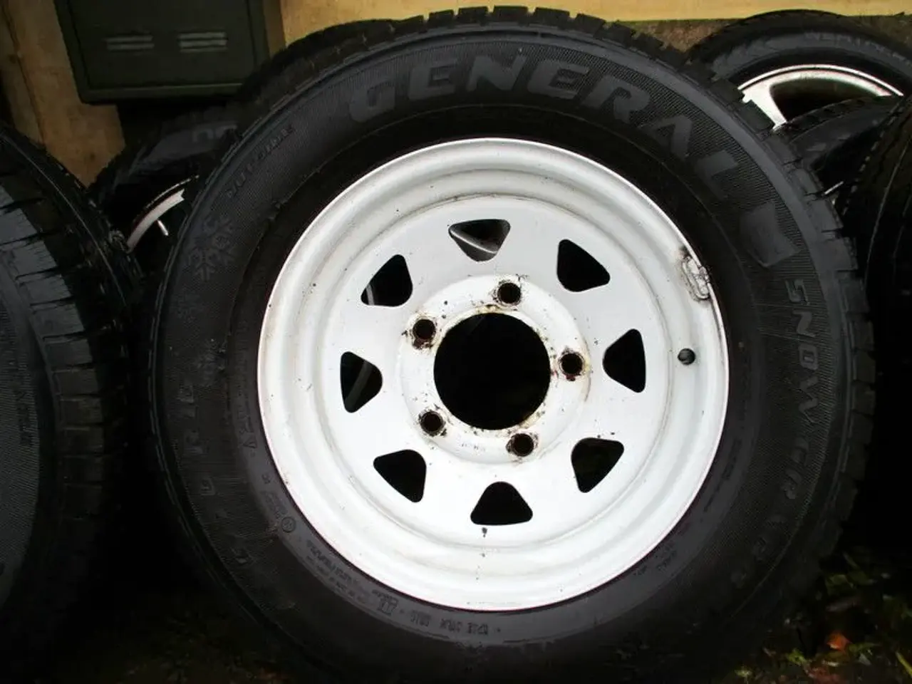 Billede 3 - 16" Landrover 5X165 ET8 235/70/16" vinterdæk