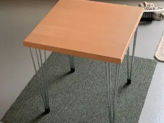 Lampebord i bøgetræ