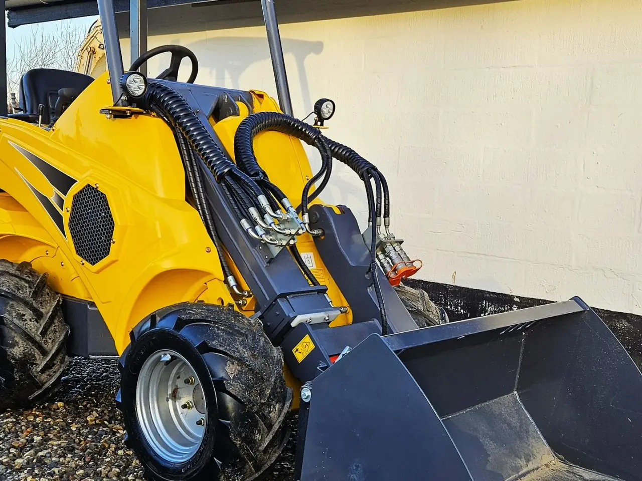 Billede 4 - Eurotrac T11 / fabriksny / teleskoparm / Kubota motor