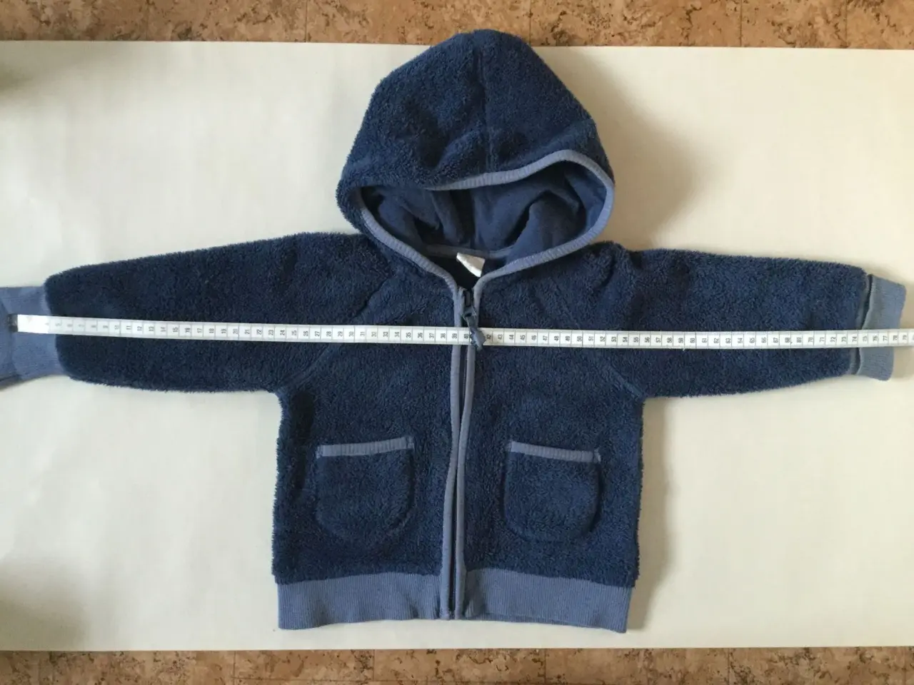 Billede 5 - Uld gamacher + Hættetrøje str. 80 - 30 kr