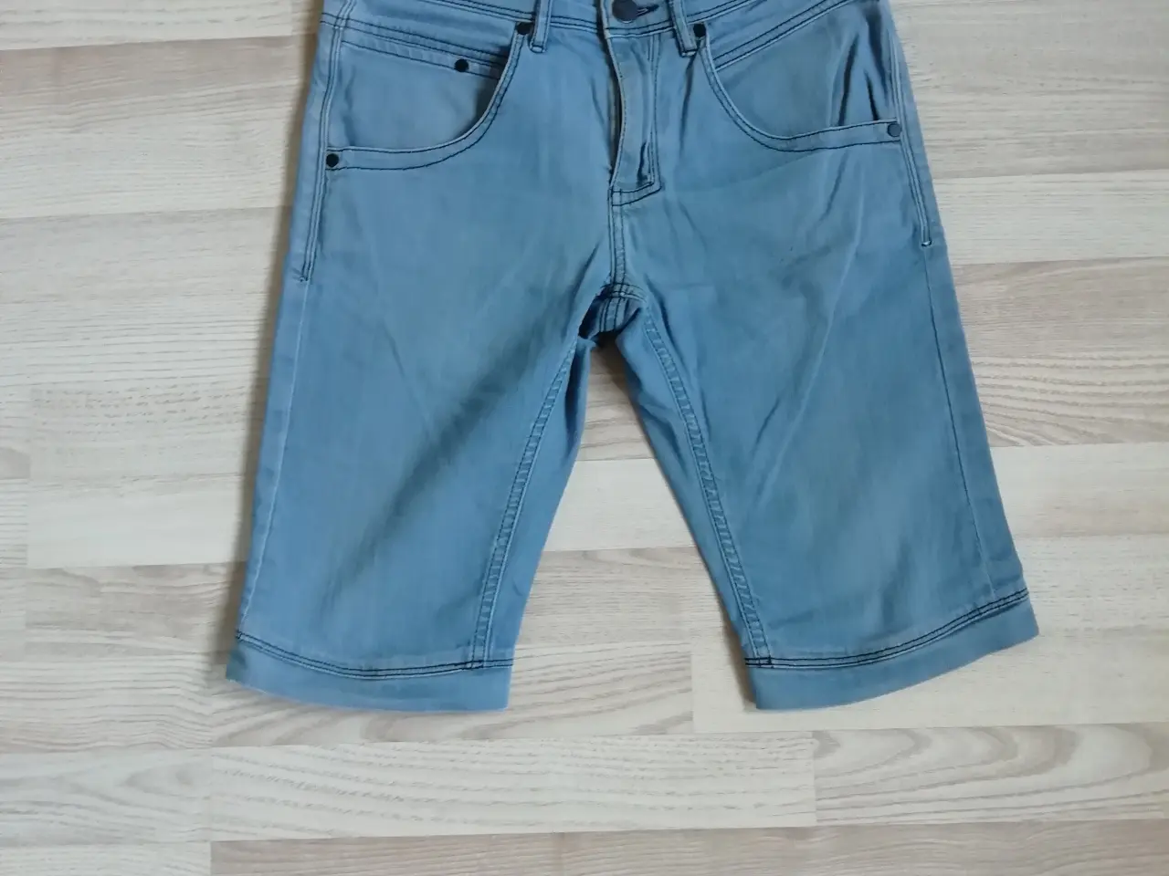 Billede 1 - Shorts str. 30