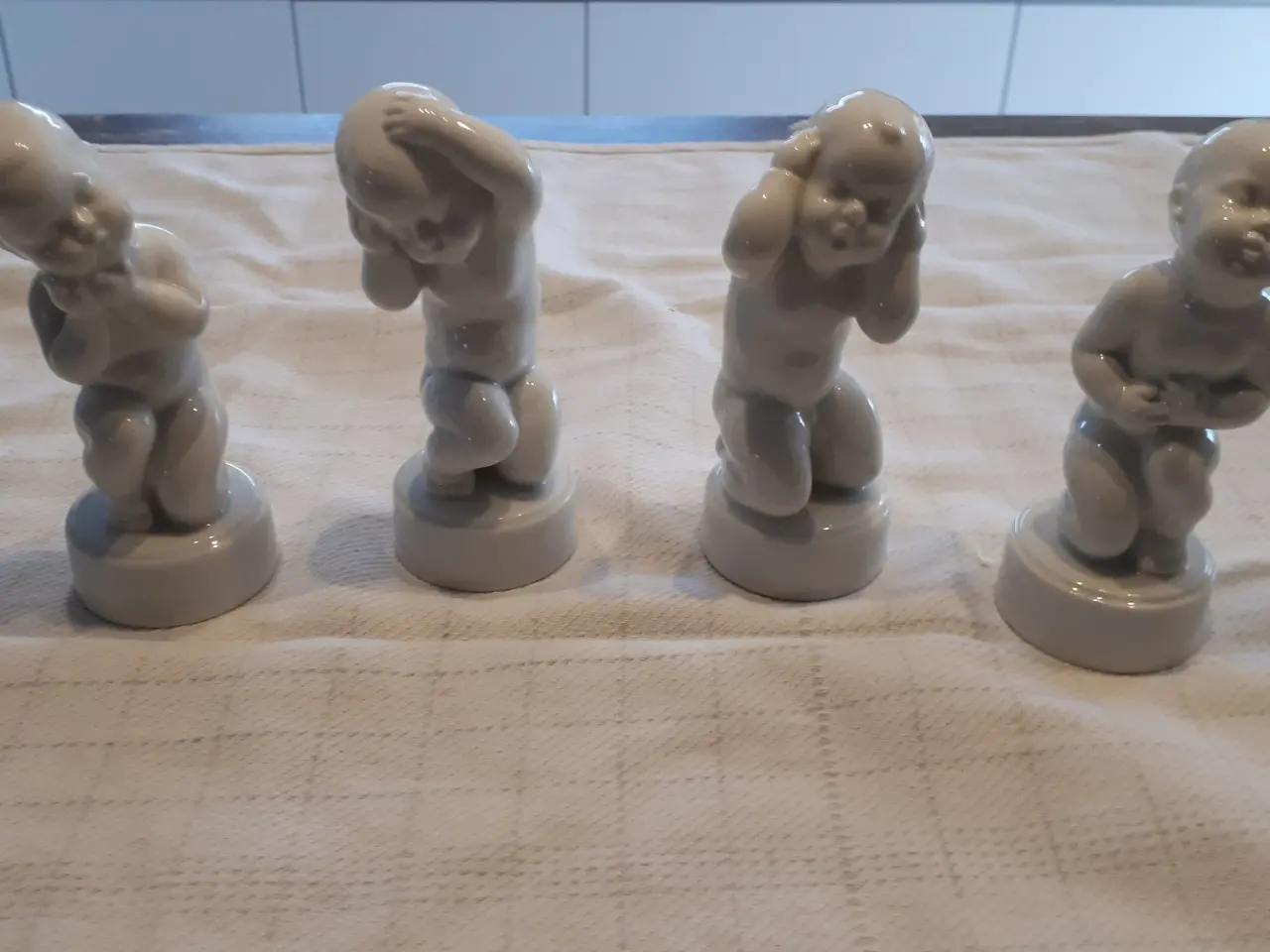 Billede 1 - B&G: 4 stk Pine figuer